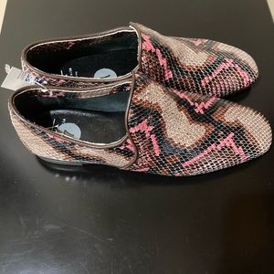 Aquatalia ladies snakeskin loafer shoes NWT size 7